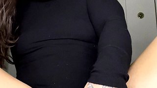 Piss fetish WAM gal solo toys
