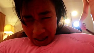 Close up twat fingering on cam