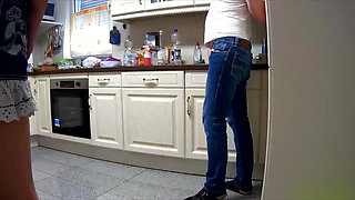 Stepdaughter persuaded stepfather to let her go to a disco (webkamera)