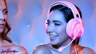 Fetish dirt with flashy Cherie Deville and Karlee Grey from Lesbian Sexuality