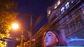 Beautiful petite Thai teen amateur porn