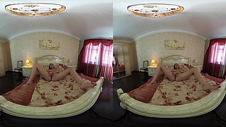 Adriana Masturbates Her Shaved Pussy On Bed - Amateur Shaved Fingering Pussy