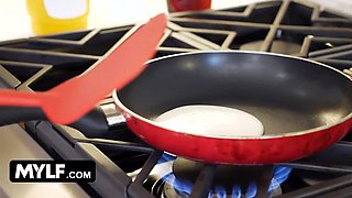 She's desperate to have the robber's dick in her throat ~ free total mylf scene