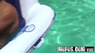 Whorish youngs (Bridgete Palmer, Sunni Mayweather) get fucked at the pool fest - mofos