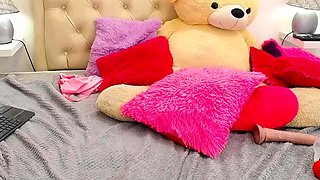 Beautiful brunette with big boobs jerk off instrucions