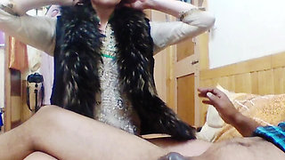 Stepson Loves Cute Stepmom in Bed
