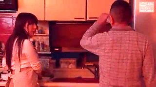 00989,Beautiful woman's lewd appearance