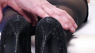 557 Sexy Legs Massage in Seamless Pantyhose Turns Into a Rough Sexual Fantasy, with Cunnilingus and Hot Fucking!