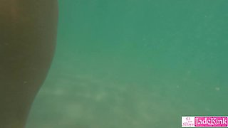 Isabela lookout point sex - Public beach swinger couple fuck and flashing