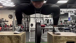Saturday Squats with Simone Steele