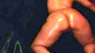 Oiled Curvy BBW with Big Tits on Webcam