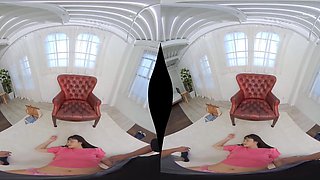 Japanese Enchantress Explores Gentle Passion In Virtual Play