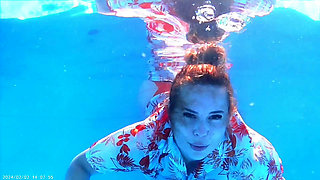 Long Breath Holding Underwater