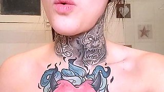 Big boobs milf masturbates with her dildo
