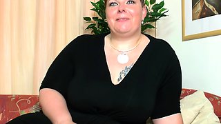 German BBW Housewife Dares First Solo Sex Casting