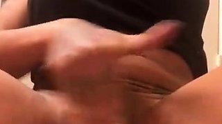 “Webcam pussy play” make that pussy squirt