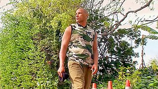 Black muscle hunk breaks in and fucks blonde stud