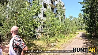 Hunt4k. bombshell with Natural Tits cheated in public