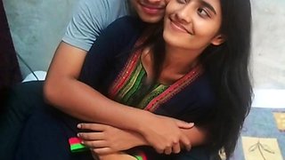Desi Mms Hot Kiss up girlfriend hot lips kissing sex part1