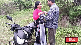 Indian Desi Kavita fuck with boyfriend  in jungle in doggy style cheating on husband , play romanitc sex with lover  ,