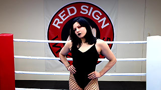 Lola Marie Vs Goth Delilah