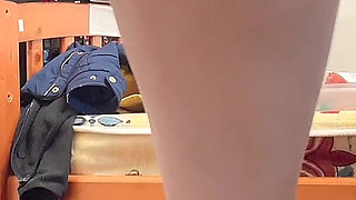 Hana Pee Because She Cant Handle It