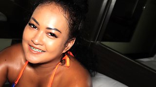 Chubby Thai BBW cutie happy end massage sex for her customer