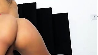 Solo webcam tranny masturbation