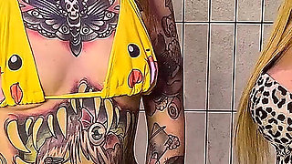 I Let My Petite Blond Friend Pee on Me! We Peed so Much