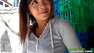 Smooth Asian Pussy Creampie Sex On Tuktuk Patrol