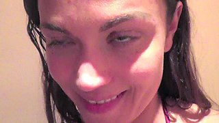 Amateur Close Up Squirting Masturbation