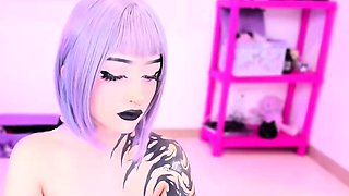 Hot amateur webcam teen masturbates for their fans