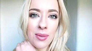 Amateur Blonde Teen Plays Solo with Toy Webcam Porn