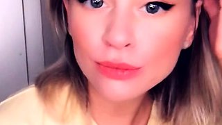 home made amateur blonde Masturbating