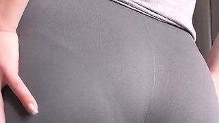 Fit MILF Teases Visible Panty Lines in Tights
