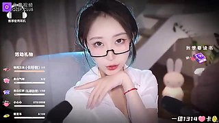 Domestic 3D Mini Theater: Reward for the Cold Female Boss ASMR: Japanese, Cam  Homemade Porn