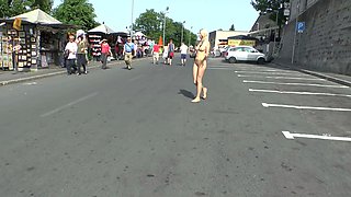 Big ass amateur blonde fucking POV in public