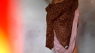 Sexy girl changing clothes and reviewing foreplay with her huge ass and ass.