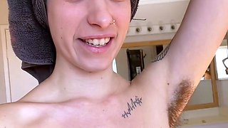 Amateur Webcam Babes Going Solo