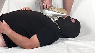 Mrs Mature Feet using her new foot boy