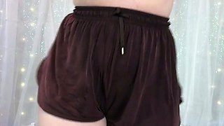 Big boobs milf masturbates with her dildo