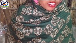 I Went for a Walk in the Jungle of the Desi Village and I Lifted My Saree and Showed My Ass and Breasts and Pussy