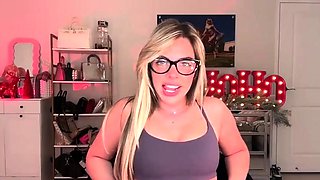 Cute blonde teen Lindsey solo toying pussy and ass