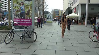 European Brunette Amateur Giving Head In Public