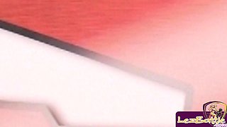 Lezbattle ends up with pussyfingering