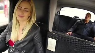Bigboob Czech cabbie pussy stuffed by seduced passenger