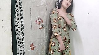 Cute Stepsister Ki Chut Chat Kar Choda