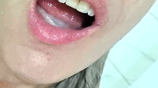 hot amateur blonde close up masturbation HD