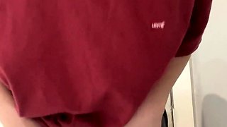 BurstingMeg - New diaper pissing