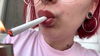 Close up Smoking with Lipgloss